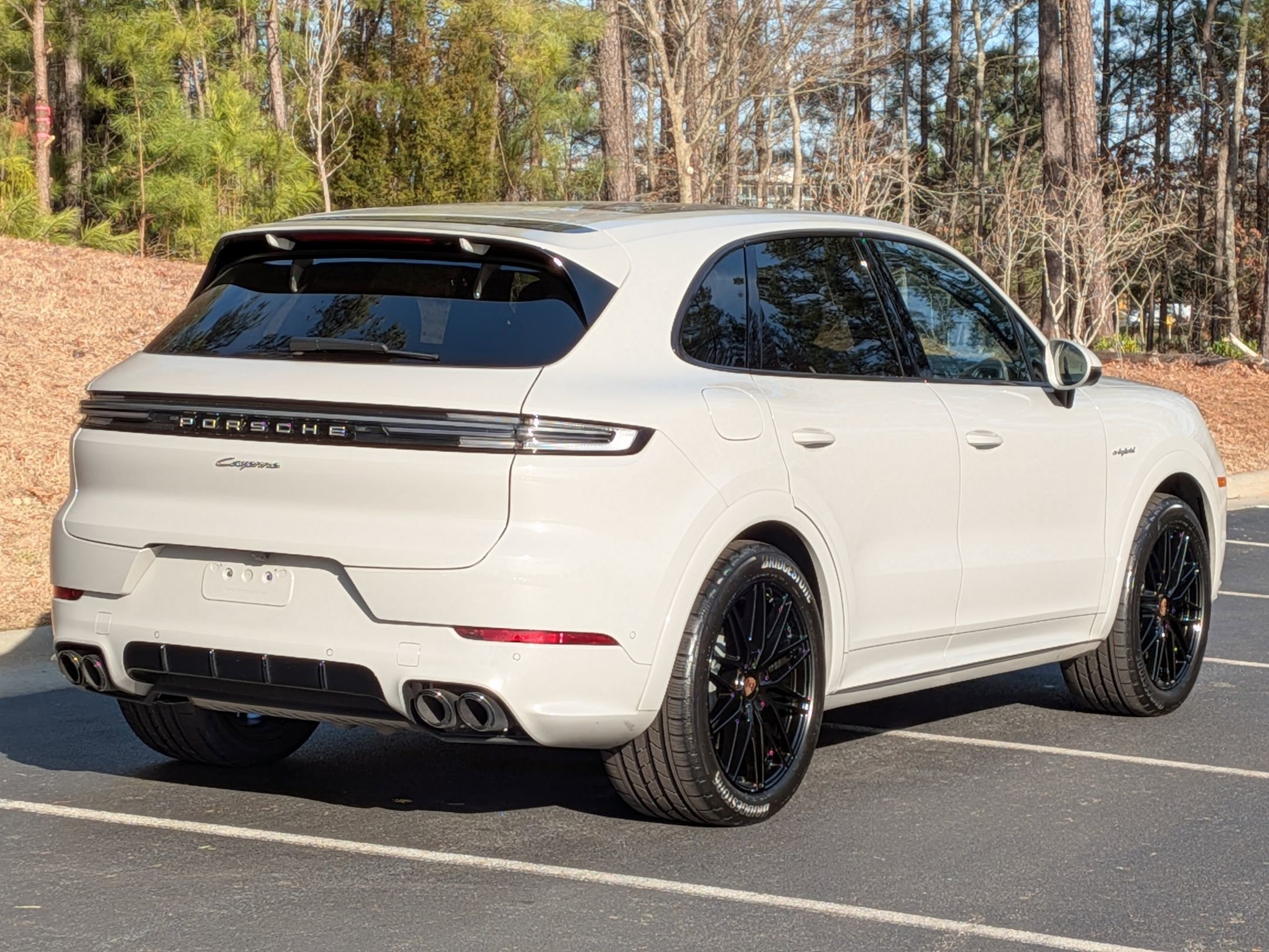 Used 2025 Porsche Cayenne GTS AWD/4WD image 7