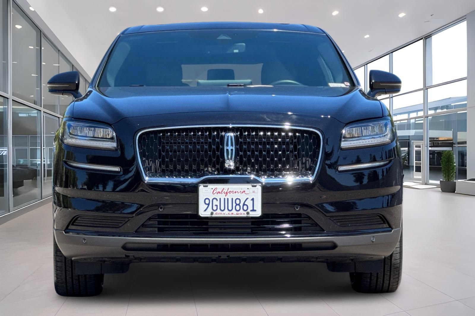 Used 2023 Lincoln Nautilus Reserve w/ Equipment Group 201A AWD/4WD image 9