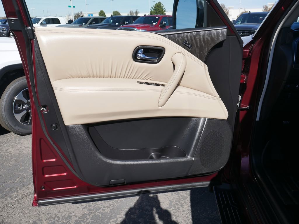 Used 2023 Nissan Armada Platinum w/ Captain's Chairs Package image 27