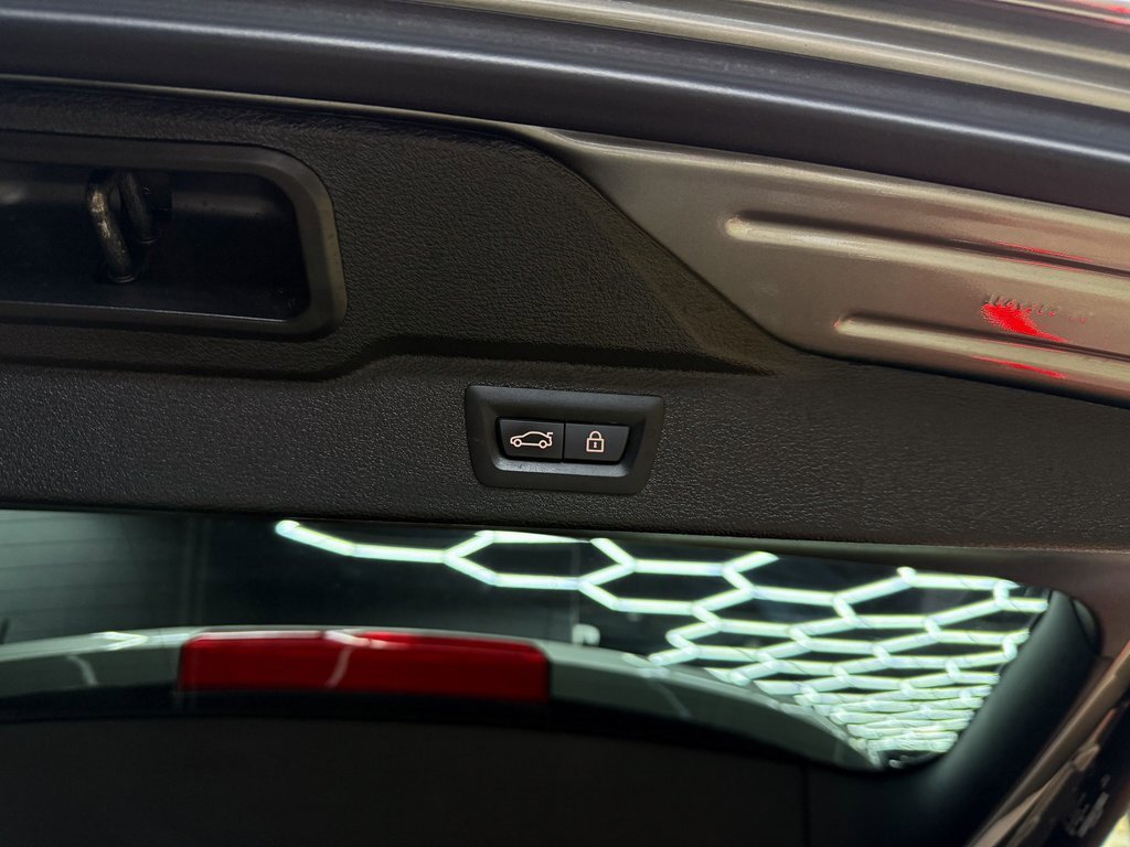 Used 2018 BMW X5 M w/ Executive Package image 30