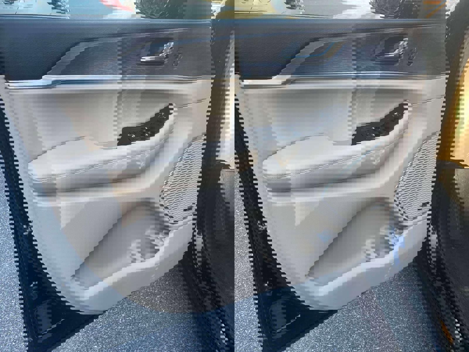 Used 2022 Jeep Grand Cherokee L Limited image 17