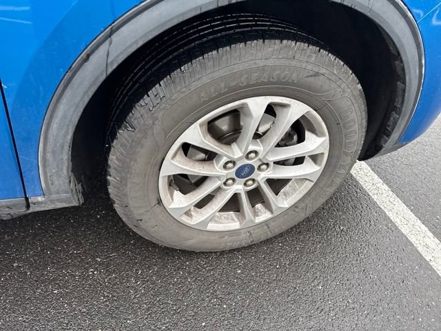 Used 2021 Ford Escape SE w/ Cold Weather Package image 11