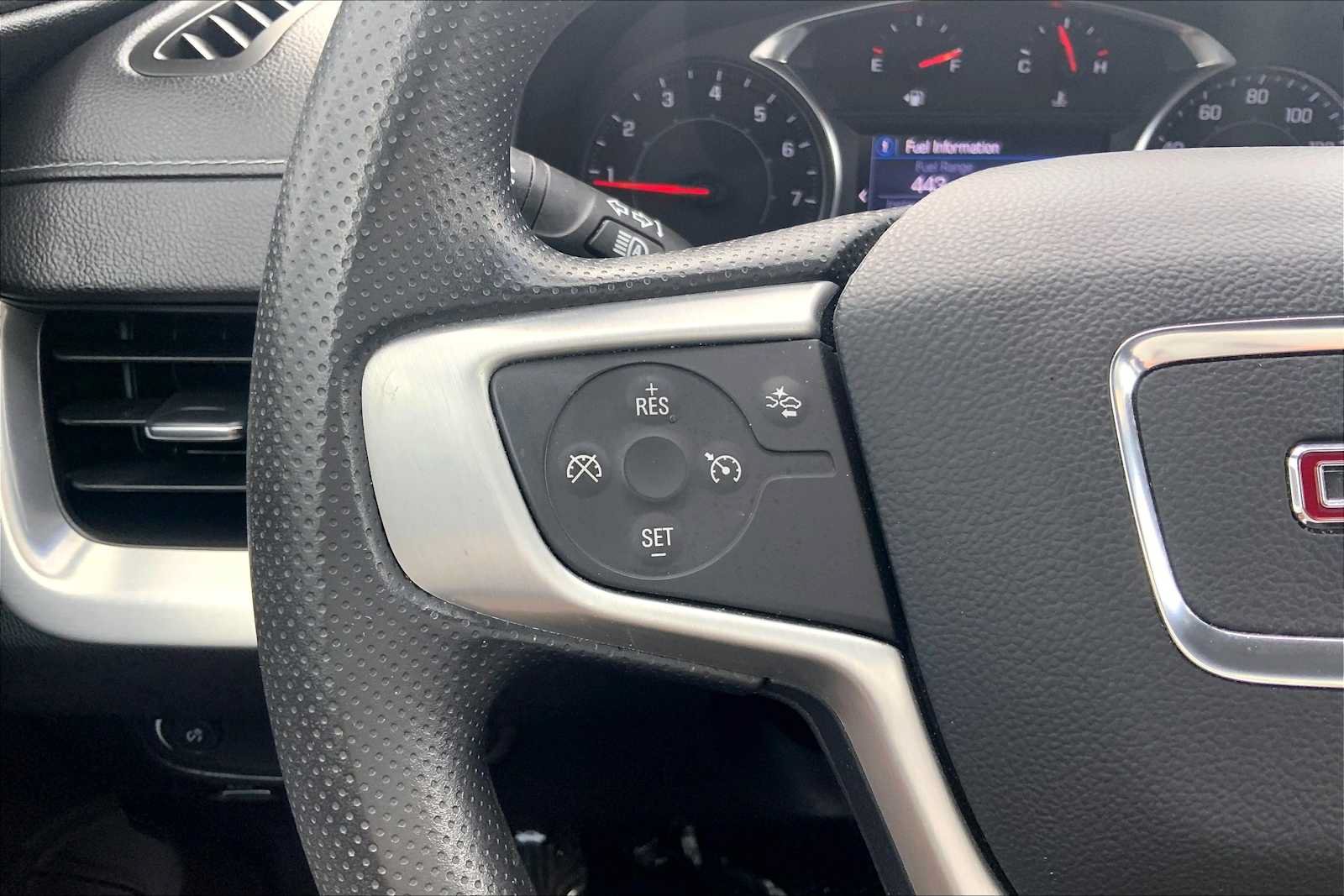Used 2022 GMC Terrain SLE w/ Driver Convenience Package AWD/4WD image 23