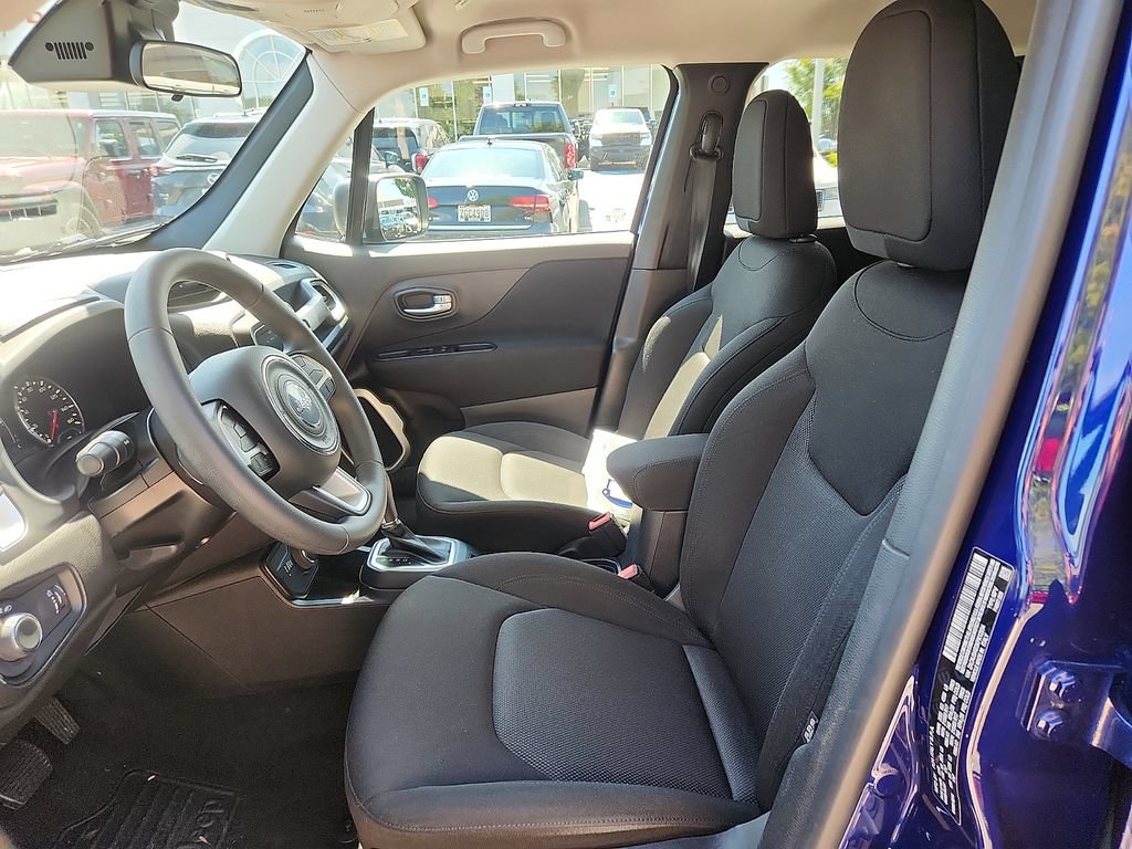 Used 2019 Jeep Renegade Sport w/ Sport Appearance Group AWD/4WD image 13