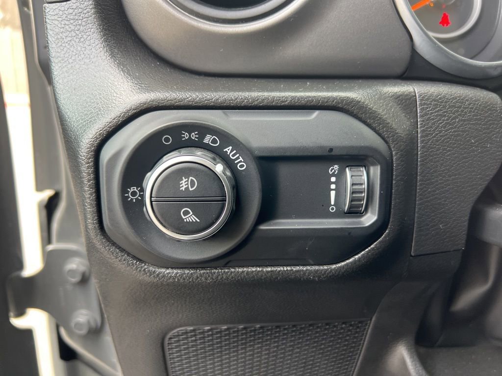 Certified 2023 Jeep Gladiator Sport image 11