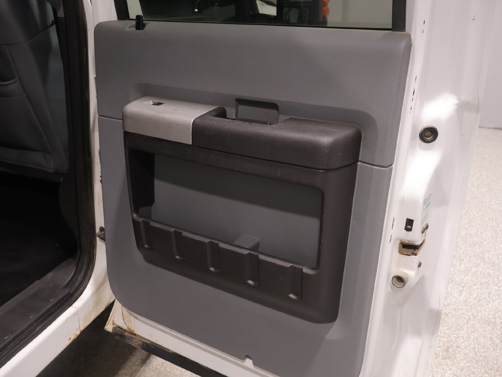 Used 2015 Ford F250 XLT AWD/4WD image 25