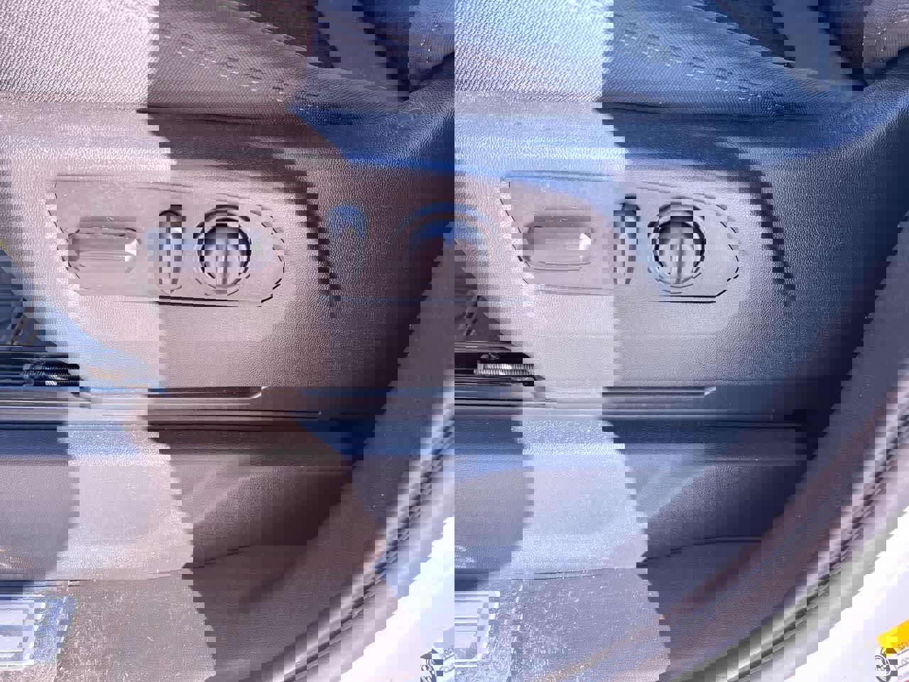 Used 2022 Chevrolet Silverado 1500 LT w/ Safety Package image 12