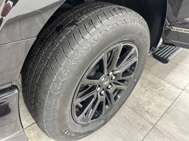 Certified 2025 Ford F150 Platinum w/ FX4 Off-Road Package AWD/4WD image 45