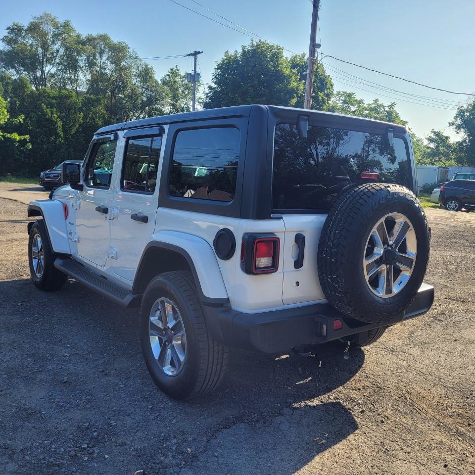 Used 2018 Jeep Wrangler Unlimited Sahara AWD/4WD image 6