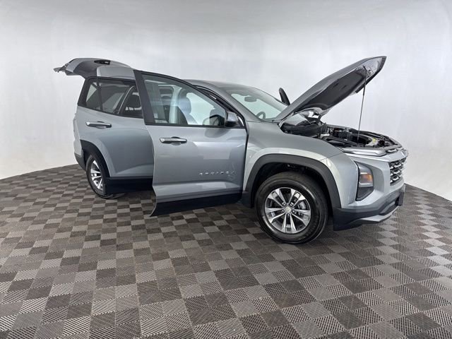 Used 2026 Chevrolet Equinox LT w/ Convenience Package II image 12