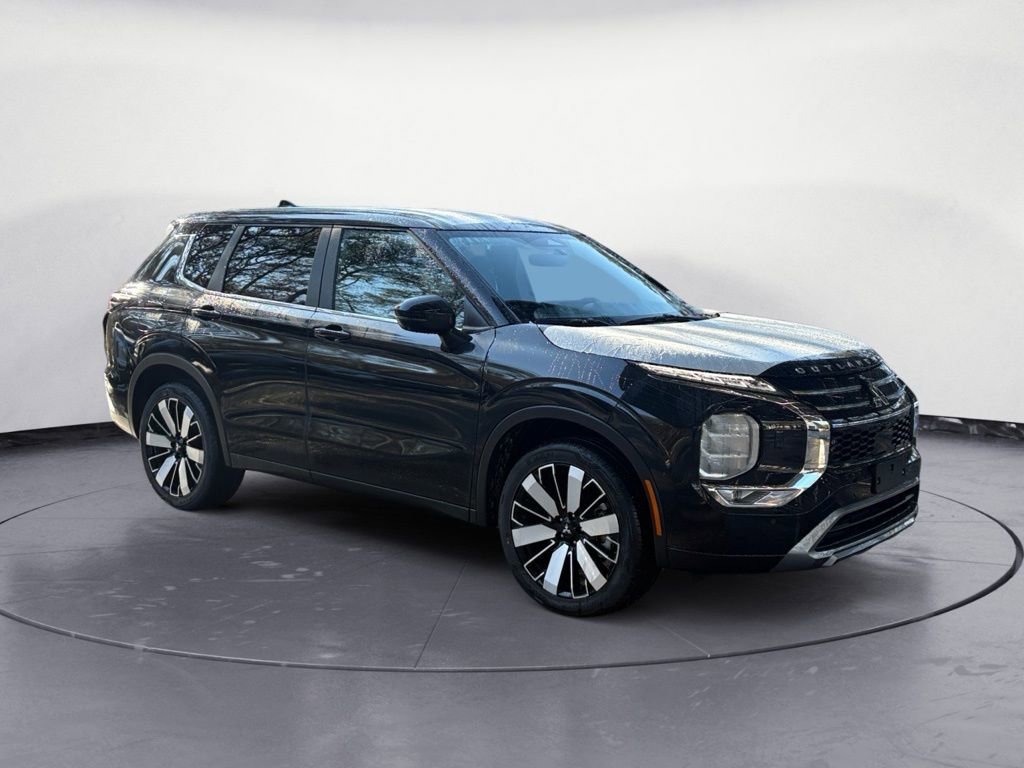 New 2026 Mitsubishi Outlander SE image 7