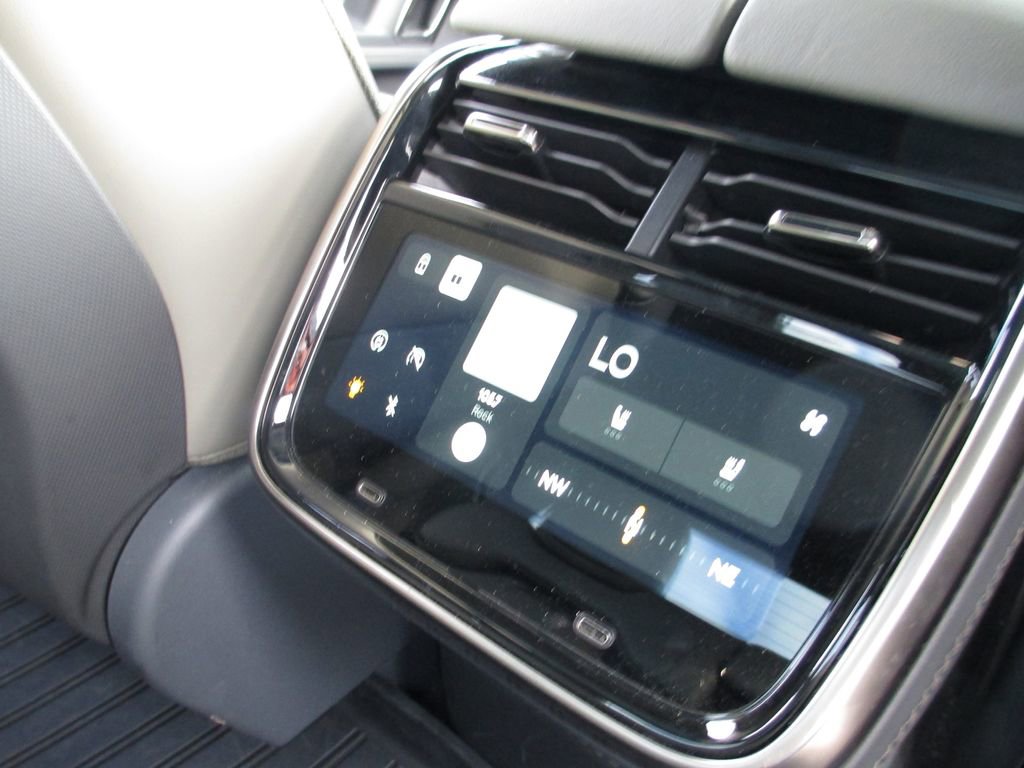 Used 2022 Rivian R1T Launch Edition image 25