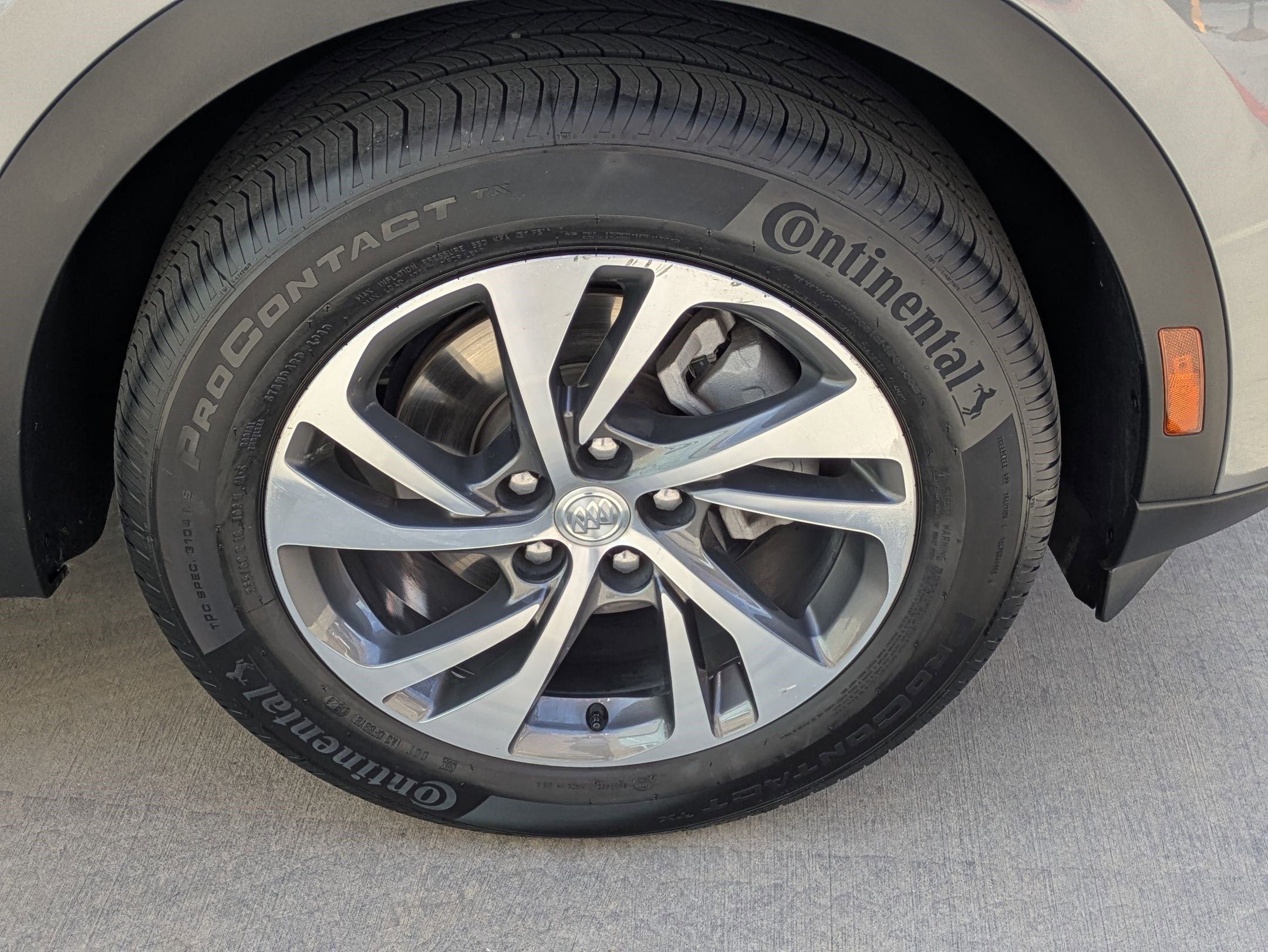 Used 2021 Buick Envision Essence AWD/4WD image 12