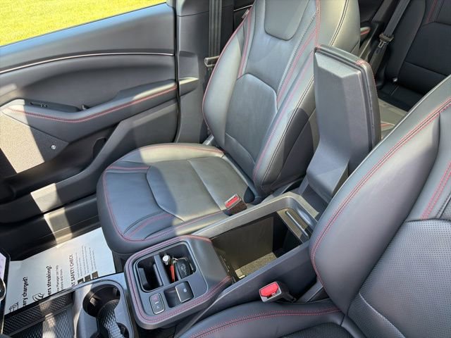 Used 2025 Ford Mustang Mach-E Premium w/ Sport Appearance Package AWD/4WD image 22