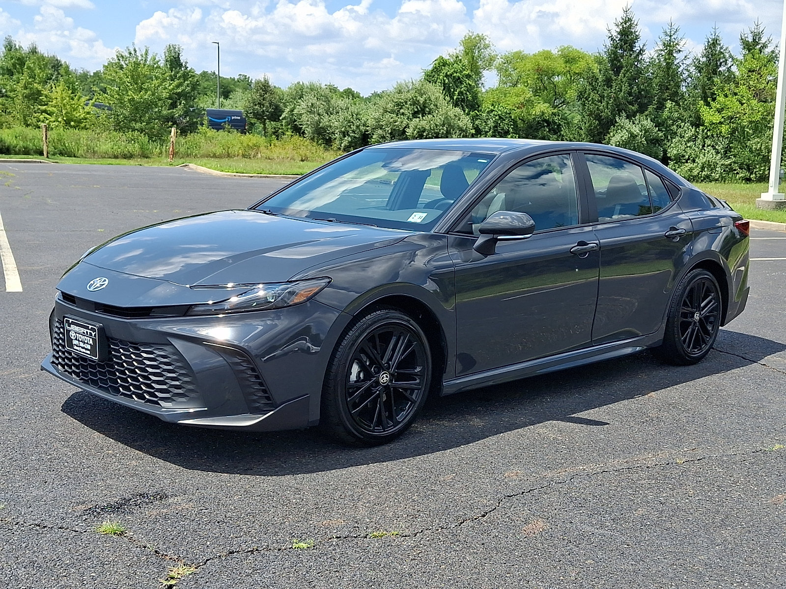 Used 2026 Toyota Camry SE FWD image 3