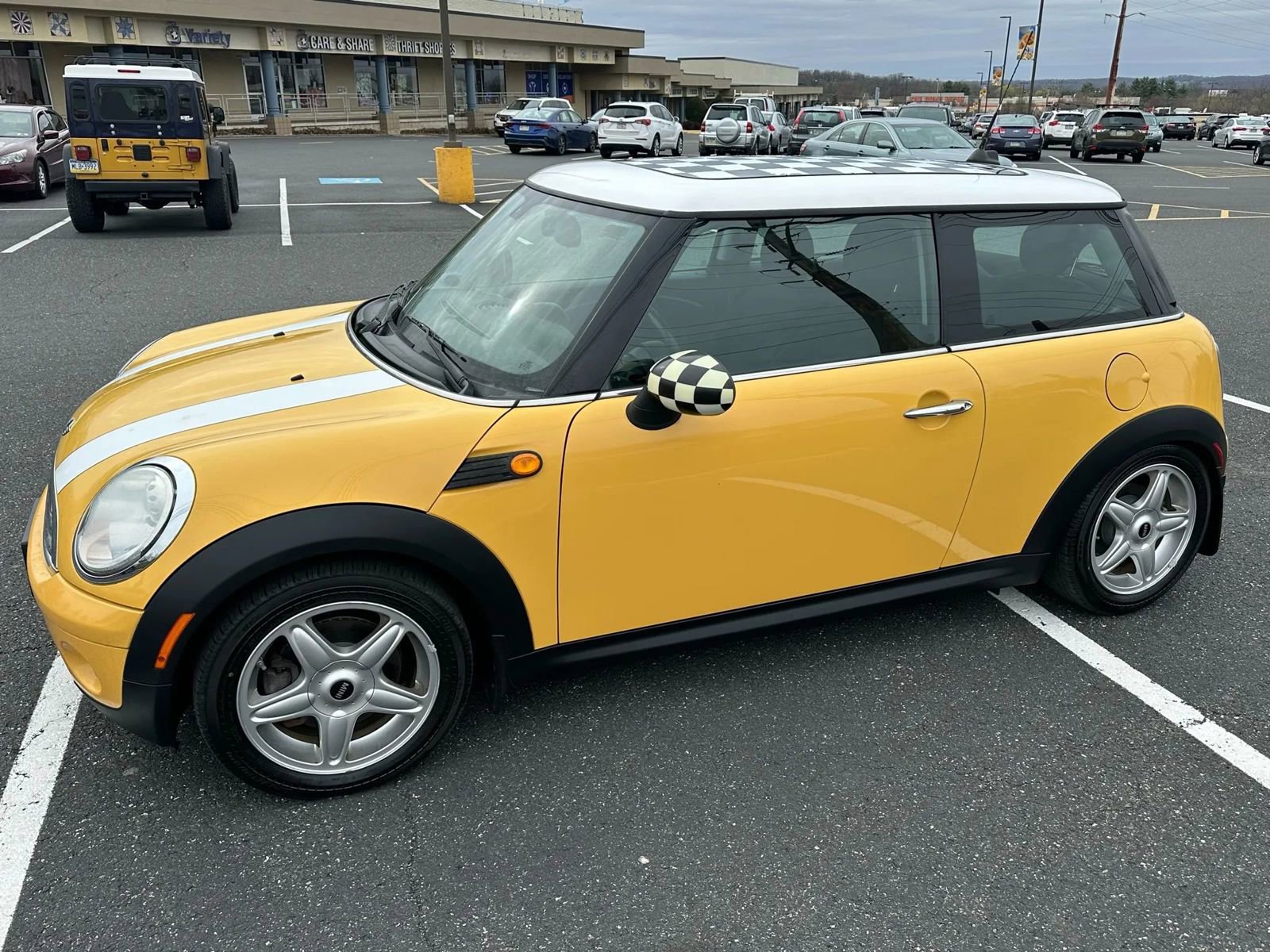 Used 2009 MINI Cooper Hardtop image 11