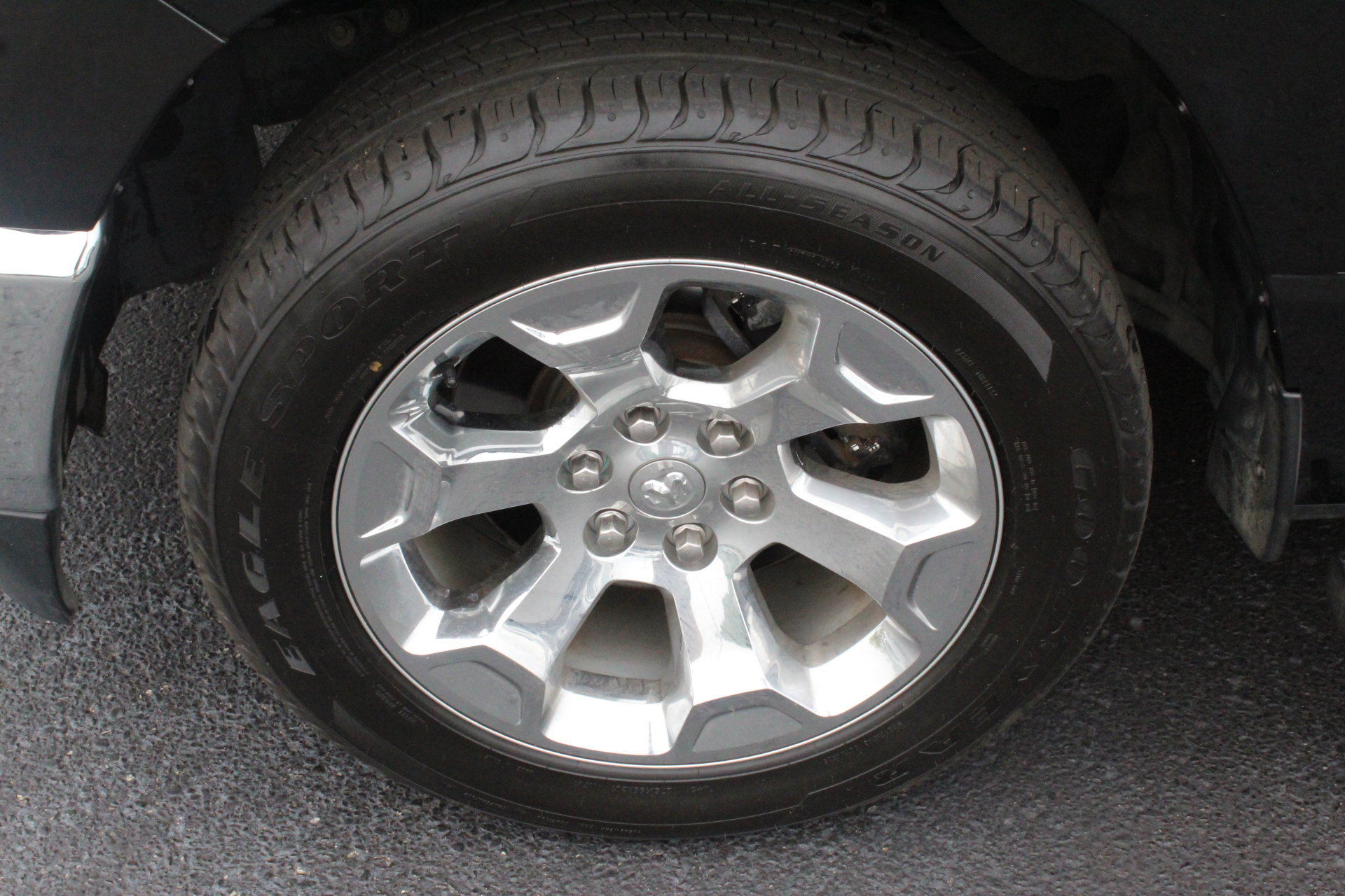 Used 2020 RAM 1500 Big Horn AWD/4WD image 11
