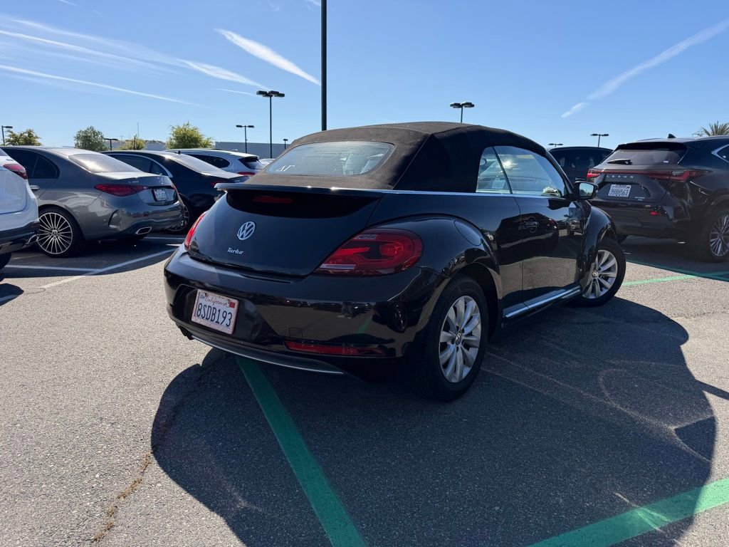 Used 2018 Volkswagen Beetle 2.0T S image 4