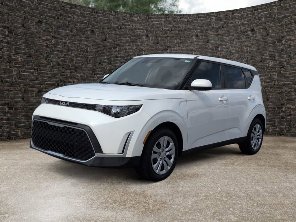 Used 2024 Kia Soul LX FWD image 6