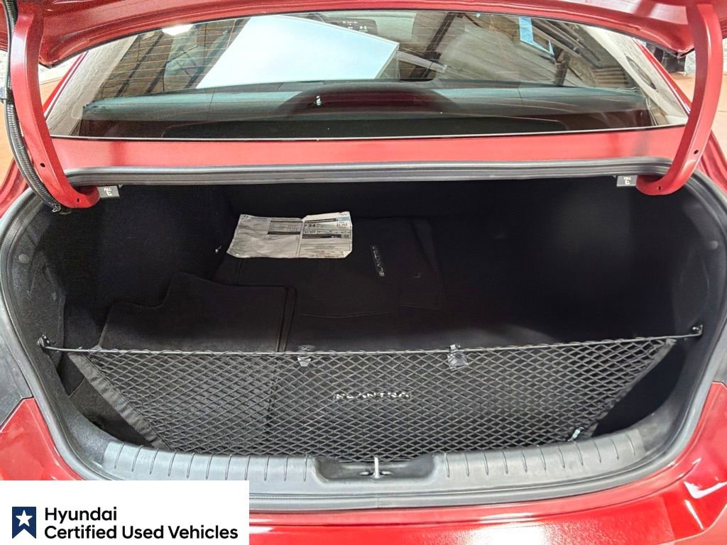 Used 2025 Hyundai Elantra Sport FWD image 16