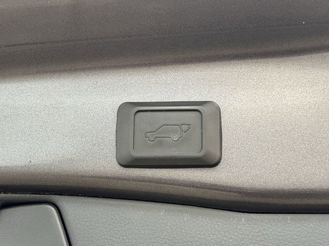 Used 2021 Toyota RAV4 XLE Premium FWD image 34