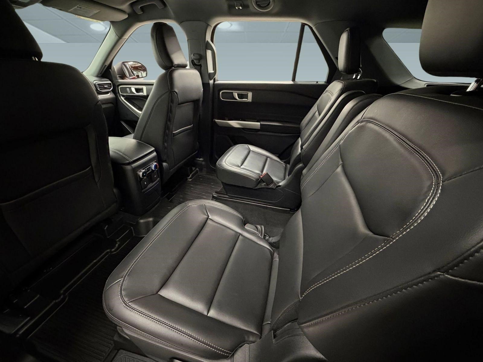 Used 2023 Ford Explorer XLT w/ Equipment Group 202A image 21