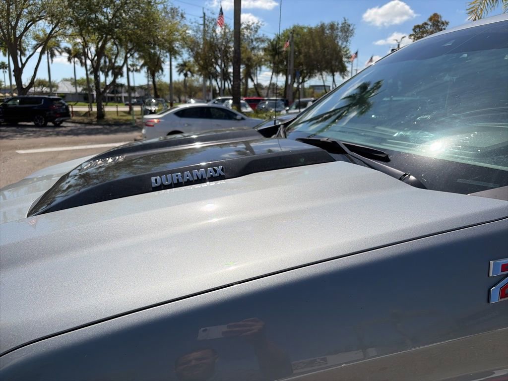 Used 2025 Chevrolet Silverado 1500 LT Trail Boss image 3