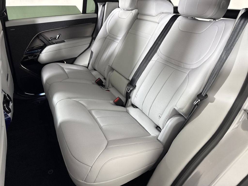 New 2027 Land Rover Range Rover Sport SE AWD/4WD image 29