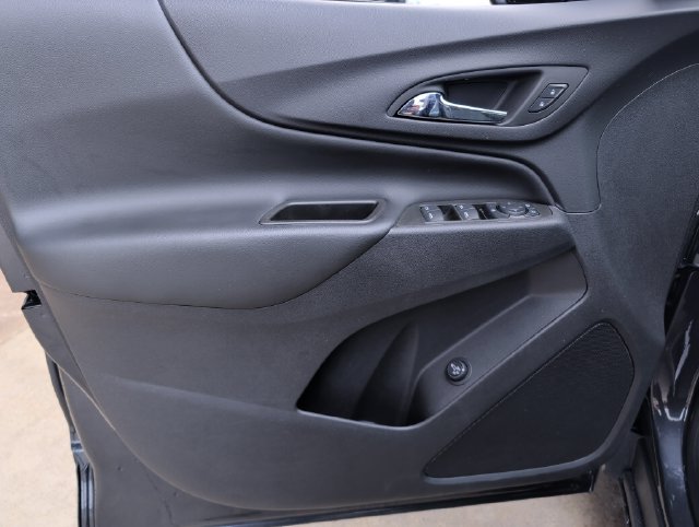 Used 2023 Chevrolet Equinox LT FWD image 12