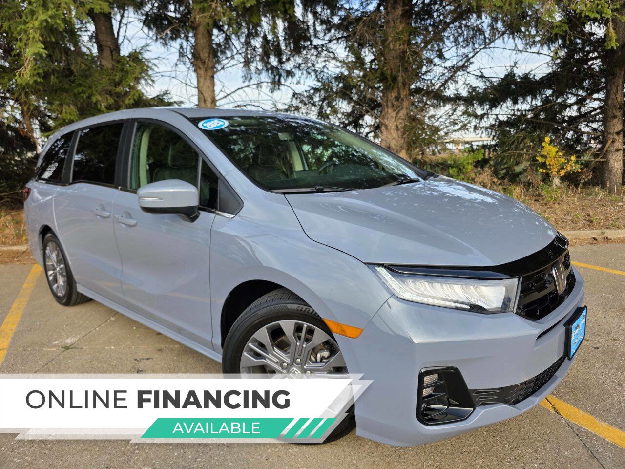 Used 2025 Honda Odyssey Touring image 1