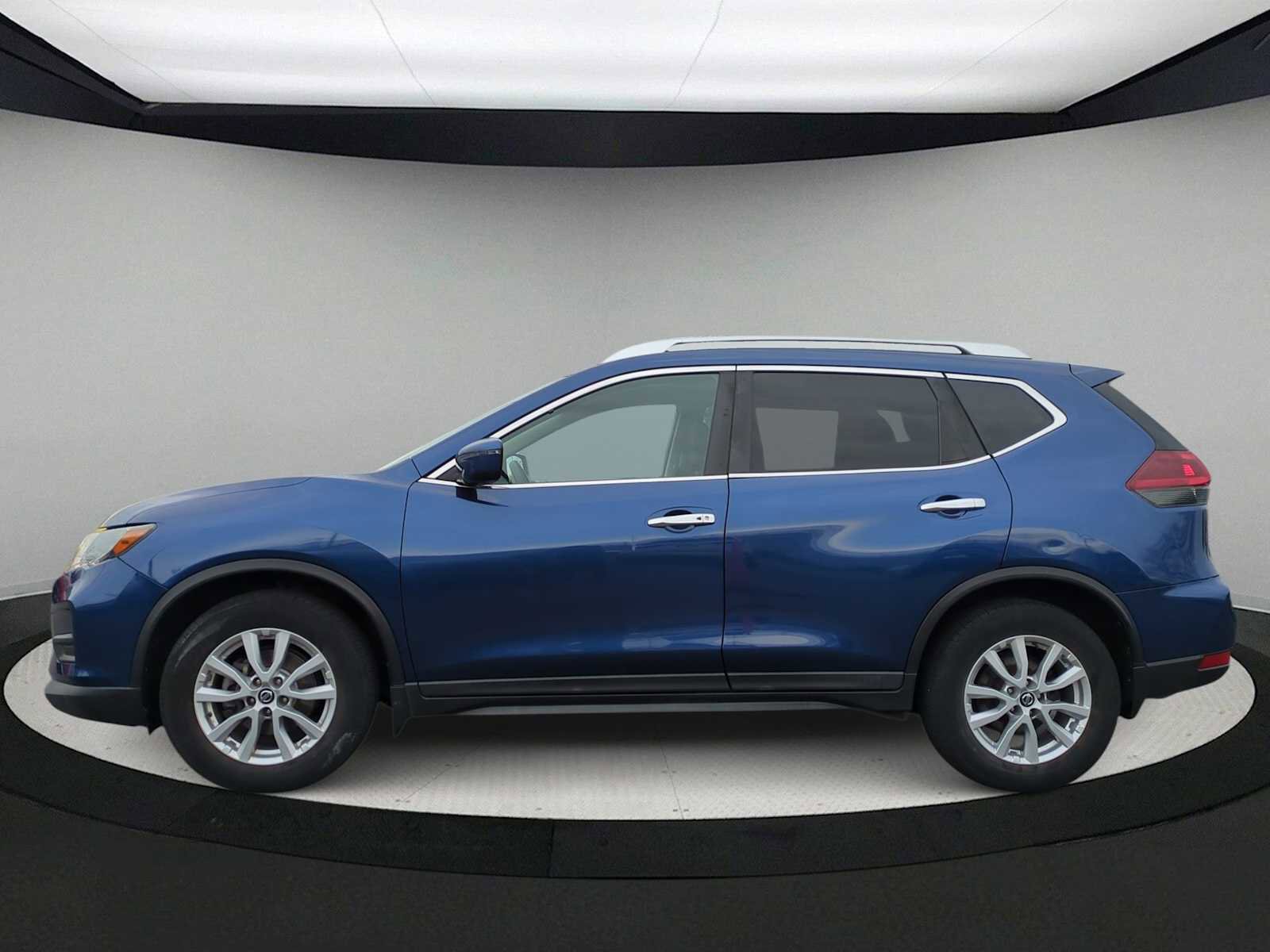 Used 2019 Nissan Rogue SV image 5