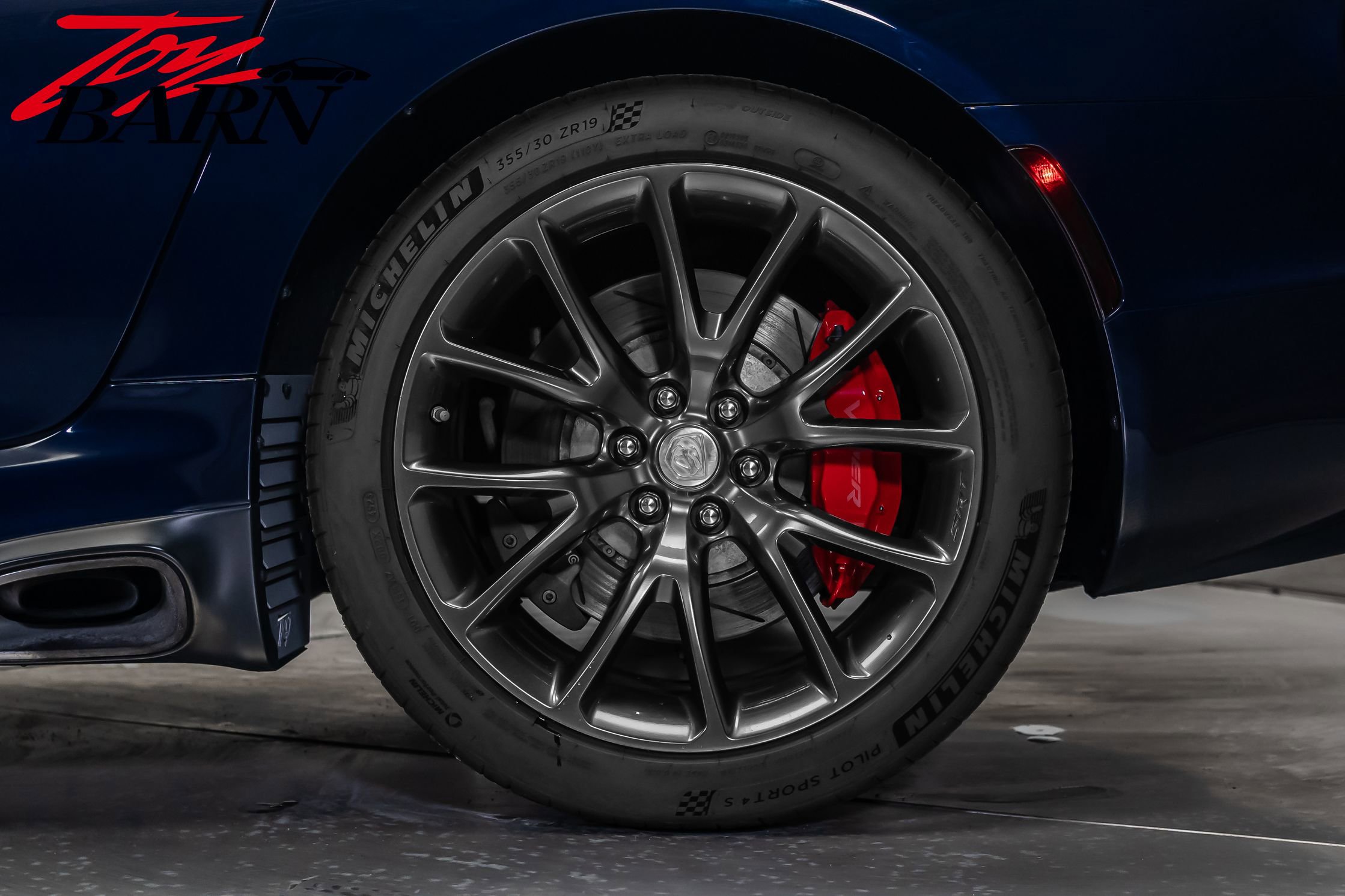 Used 2017 Dodge Viper GTC w/ GTS Interior Package image 19