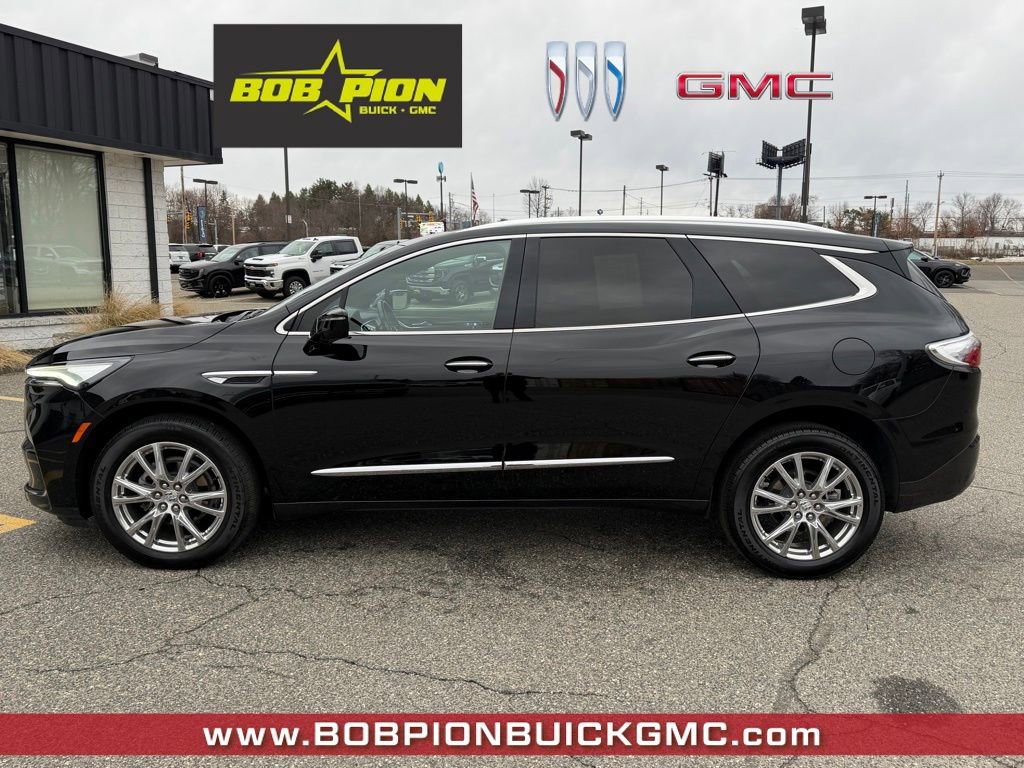 Used 2023 Buick Enclave Essence w/ Experience Buick Package image 2