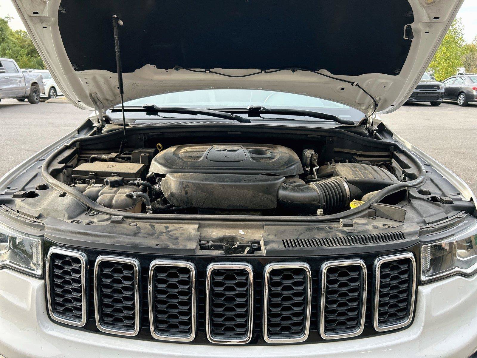 Used 2020 Jeep Grand Cherokee Limited w/ Luxury Group II RWD image 10