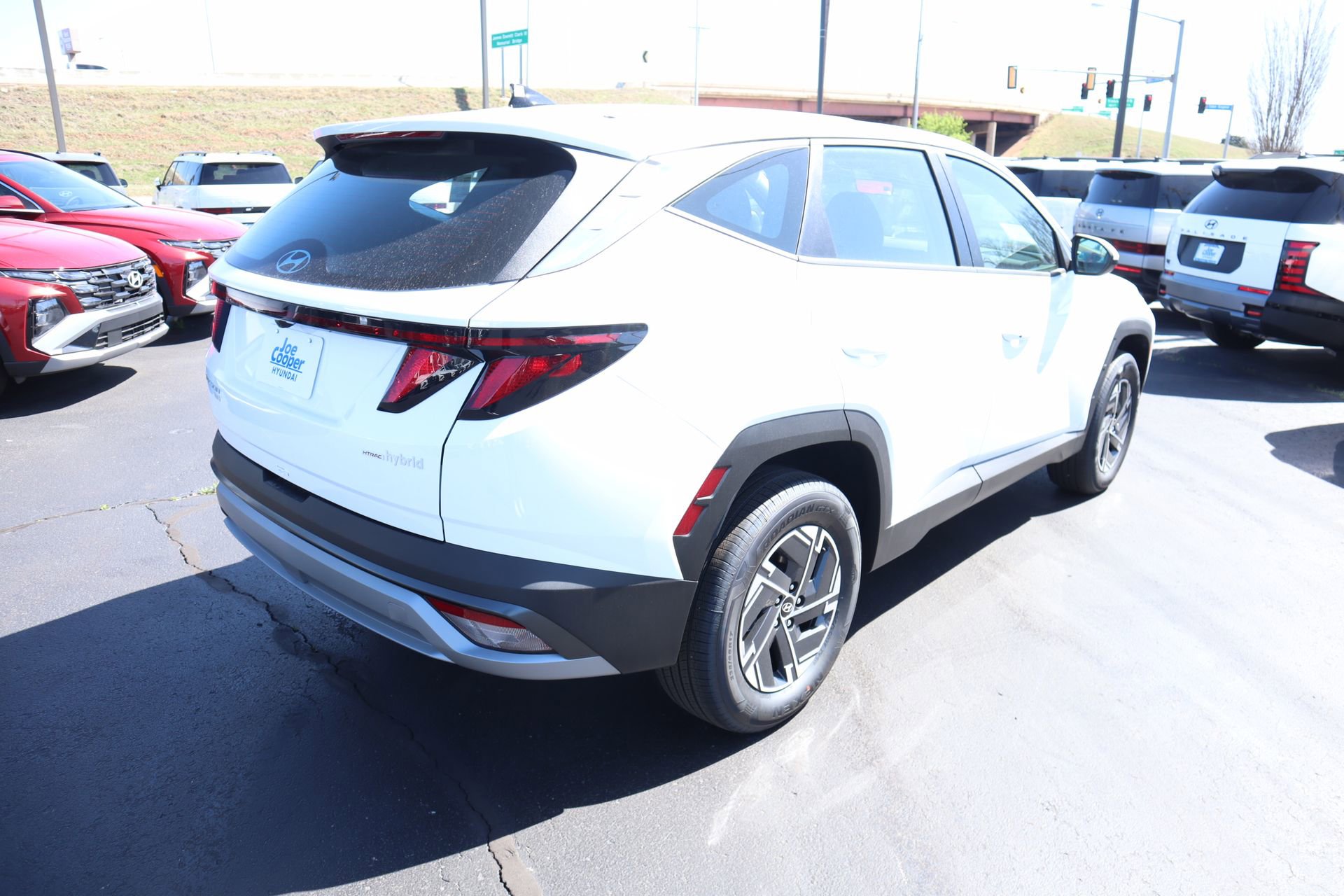 New 2026 Hyundai Tucson Blue SE image 18