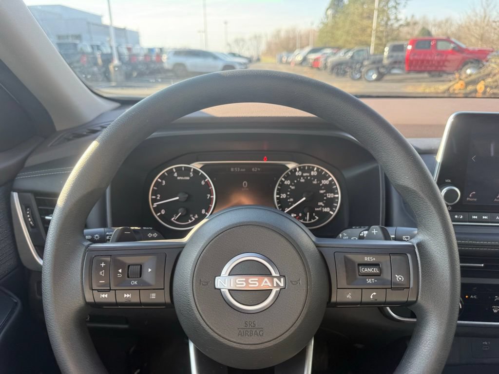 Used 2023 Nissan Rogue S AWD/4WD image 24