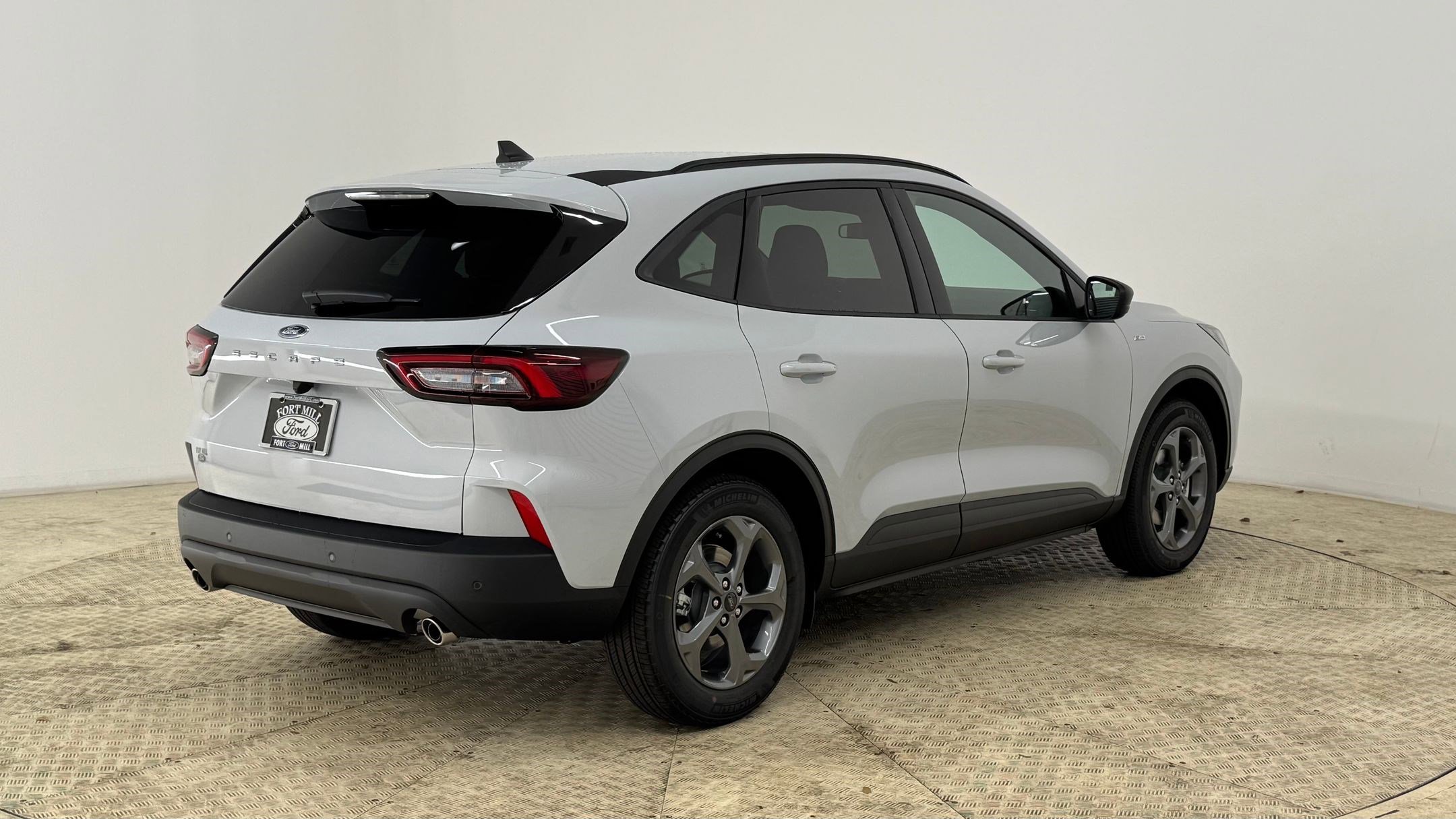 New 2026 Ford Escape ST-Line w/ Tech Pack #1 FWD image 9