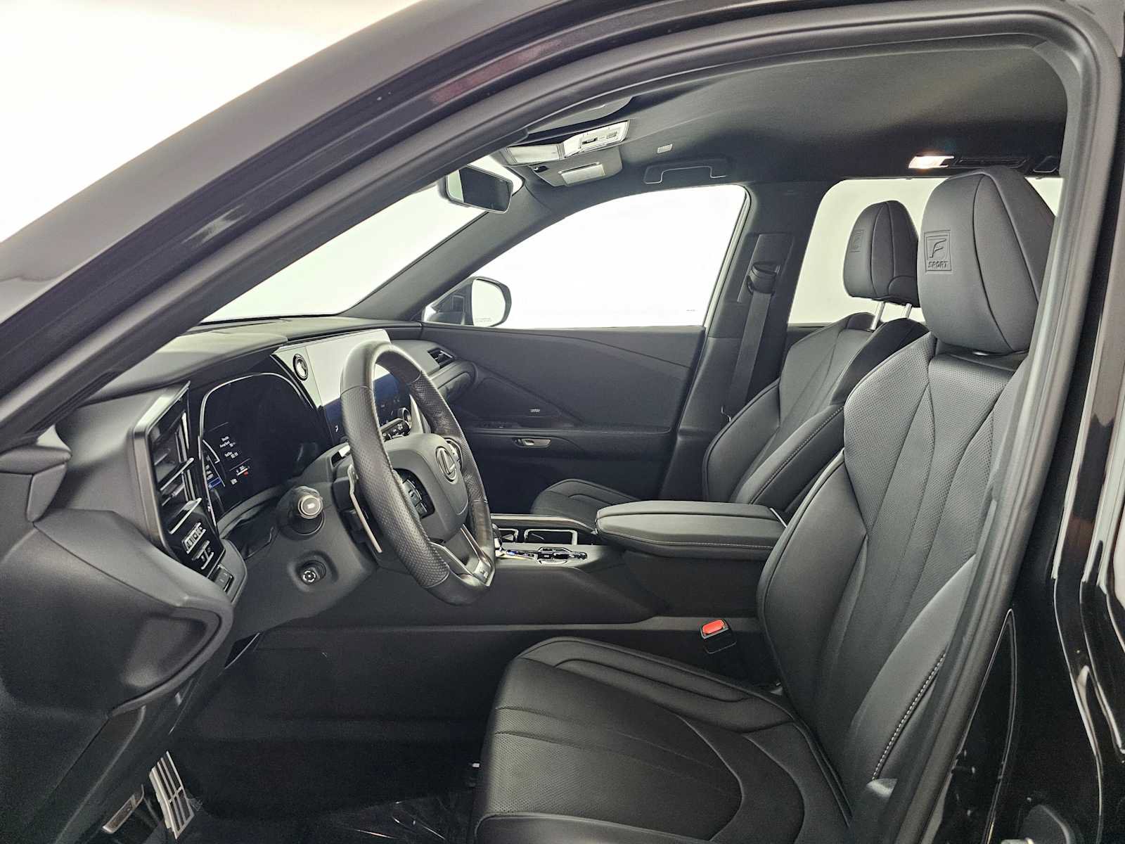 Certified 2025 Lexus TX 500h AWD w/ Technology Package image 22