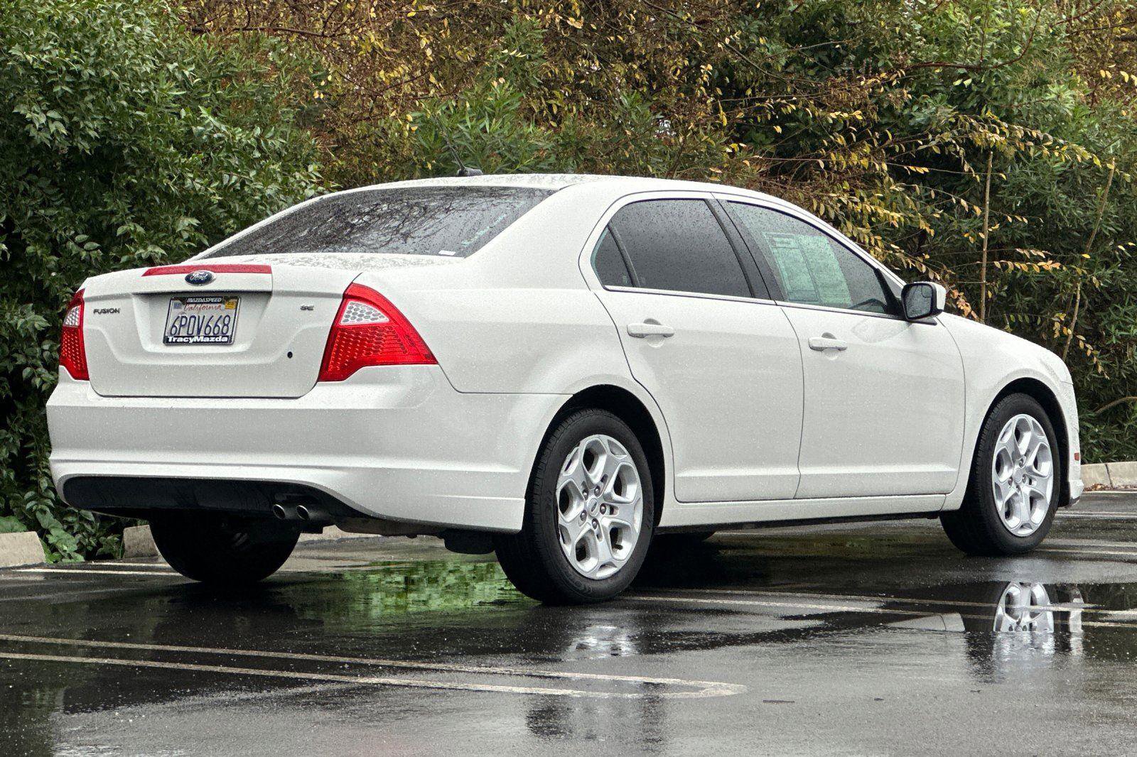 Used 2011 Ford Fusion SE w/ 201A Rapid Spec Order Code image 4