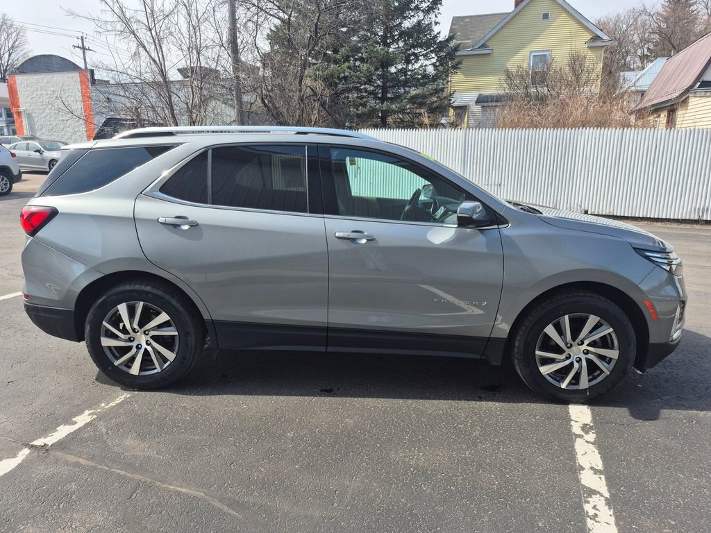 Used 2023 Chevrolet Equinox Premier image 4