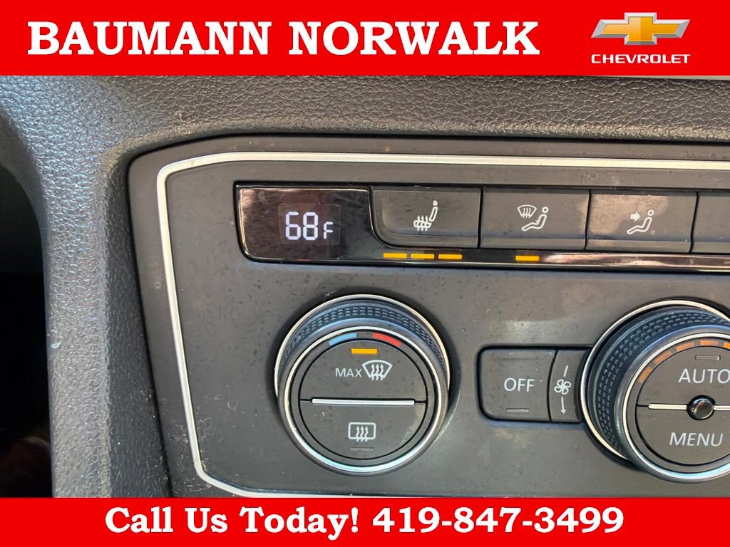 Used 2021 Volkswagen Atlas Cross Sport SE FWD image 32