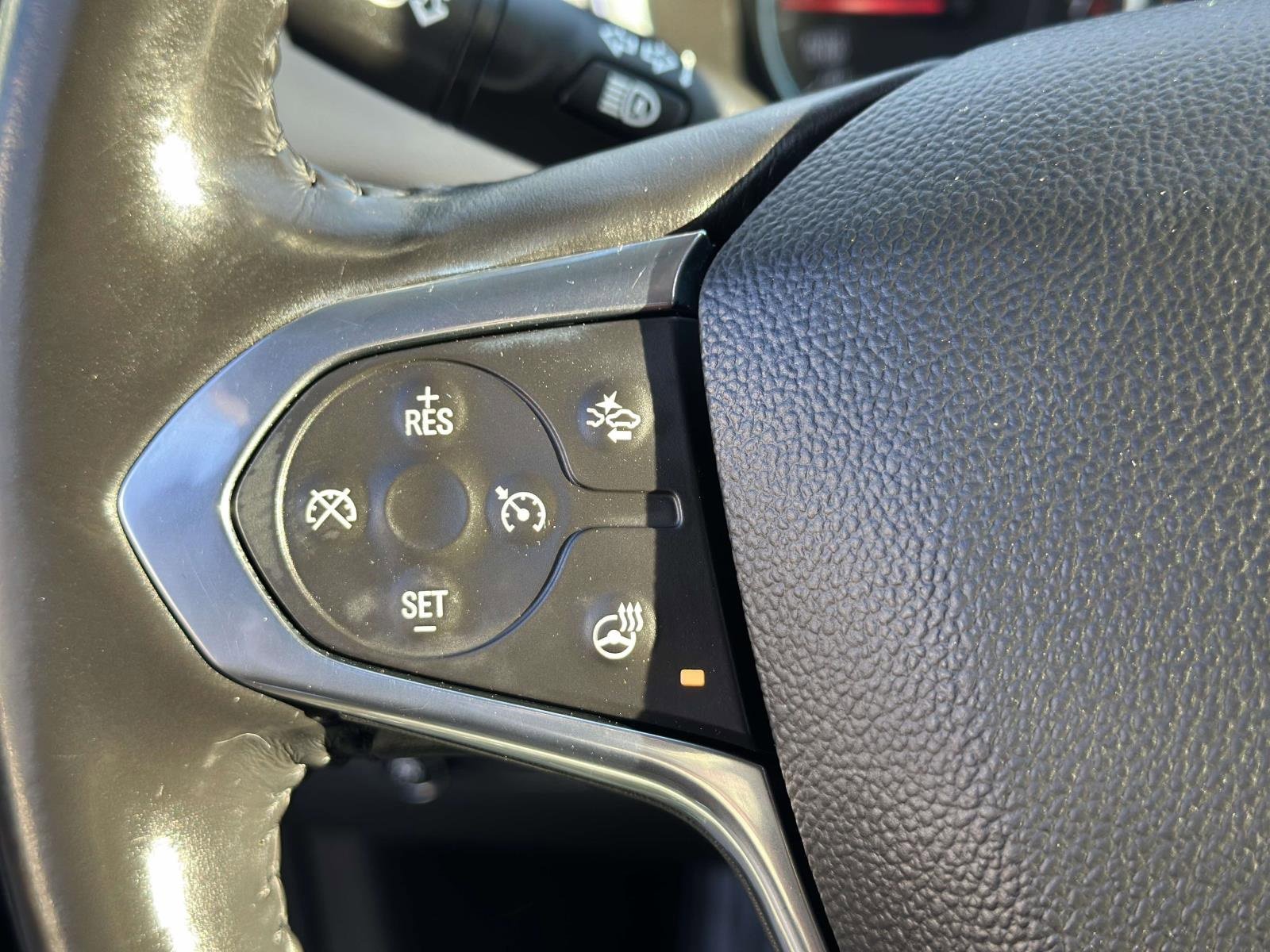 Used 2020 Chevrolet Traverse Premier image 15