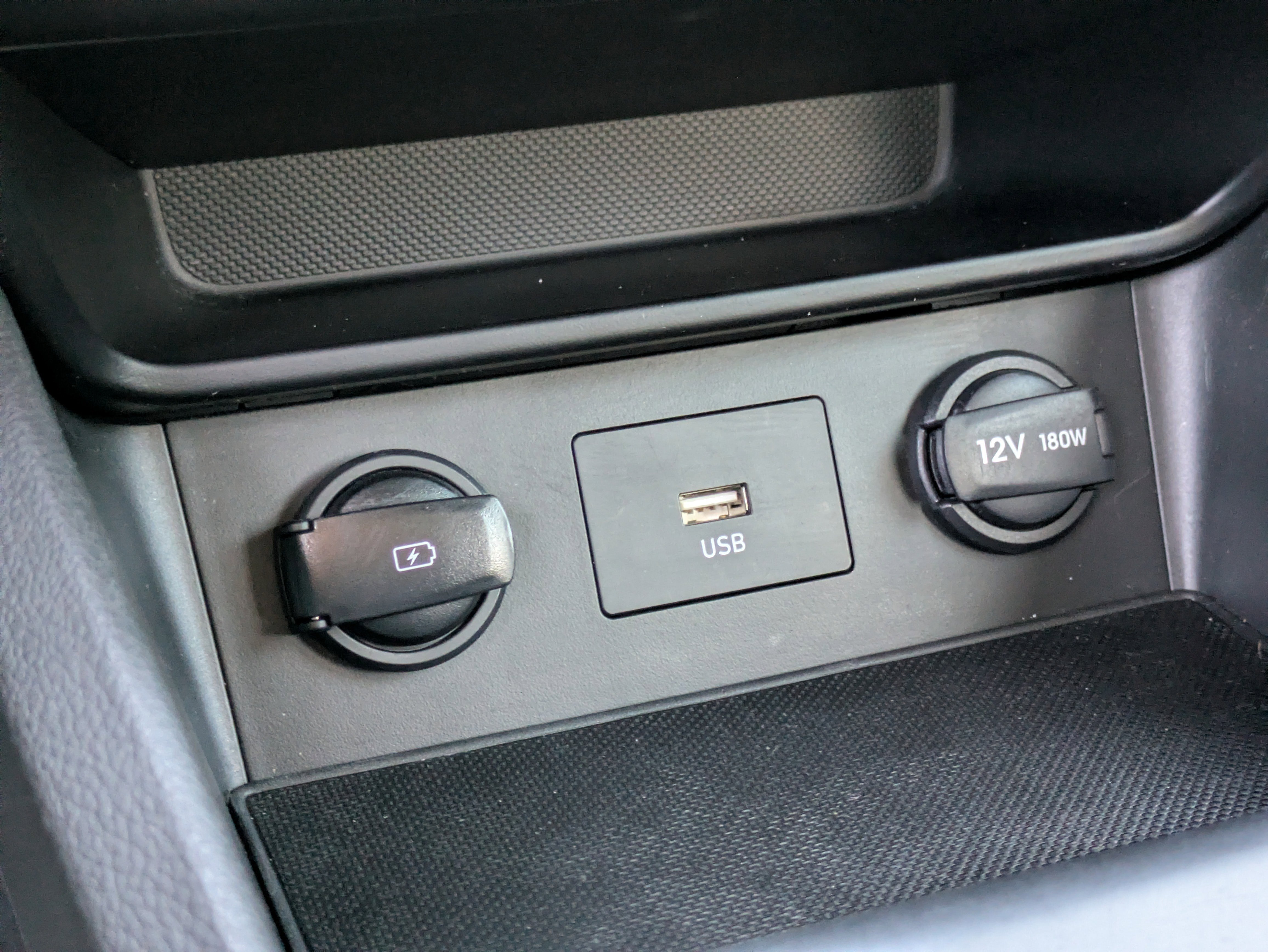 Used 2022 Hyundai Kona SEL w/ Cargo Package image 28