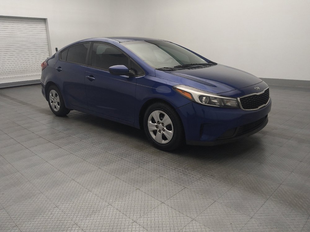 Used 2017 Kia Forte LX image 11