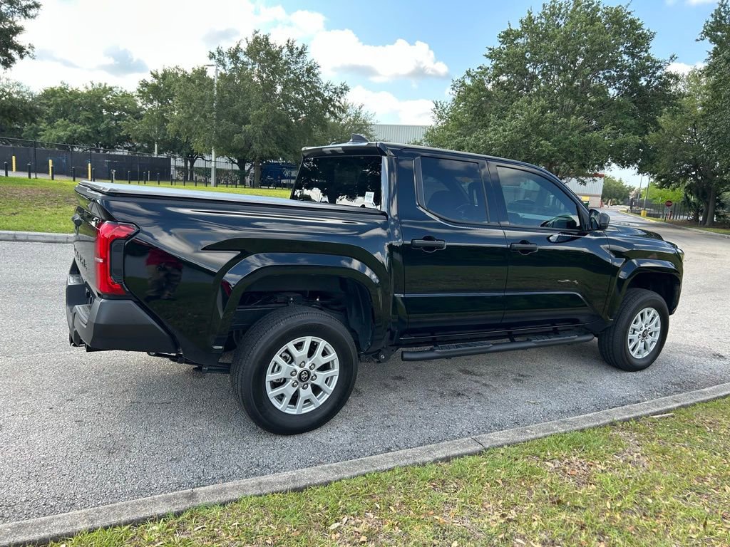 Certified 2025 Toyota Tacoma SR AWD/4WD image 5