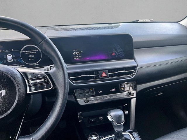 Used 2025 Kia Seltos SX AWD/4WD image 8