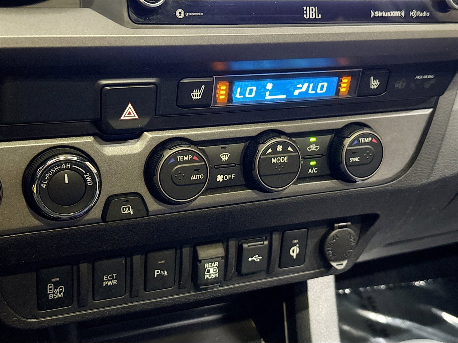 Used 2021 Toyota Tacoma TRD Sport image 16