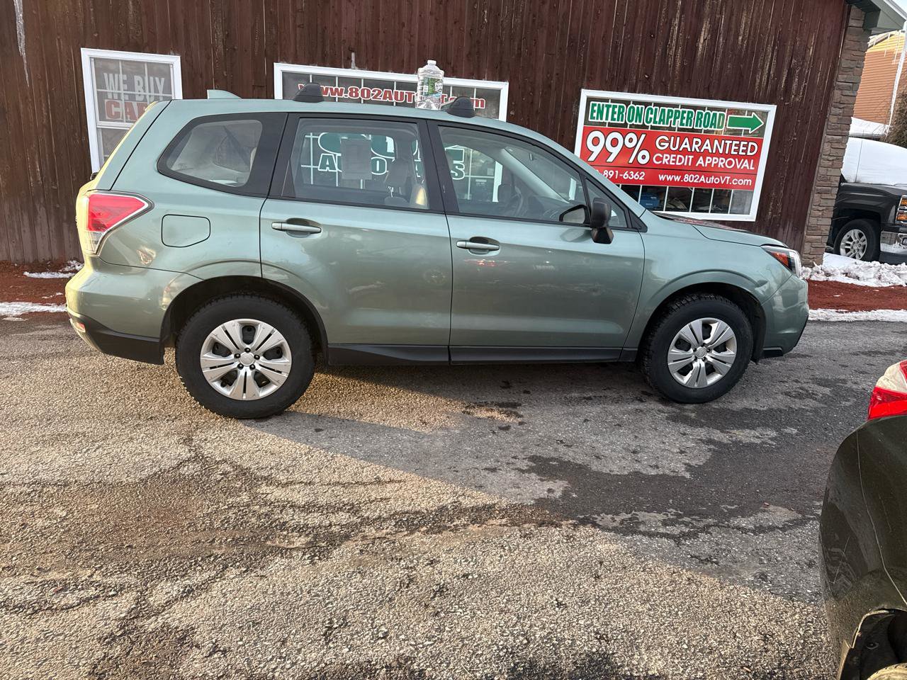 Used 2017 Subaru Forester 2.5i image 6