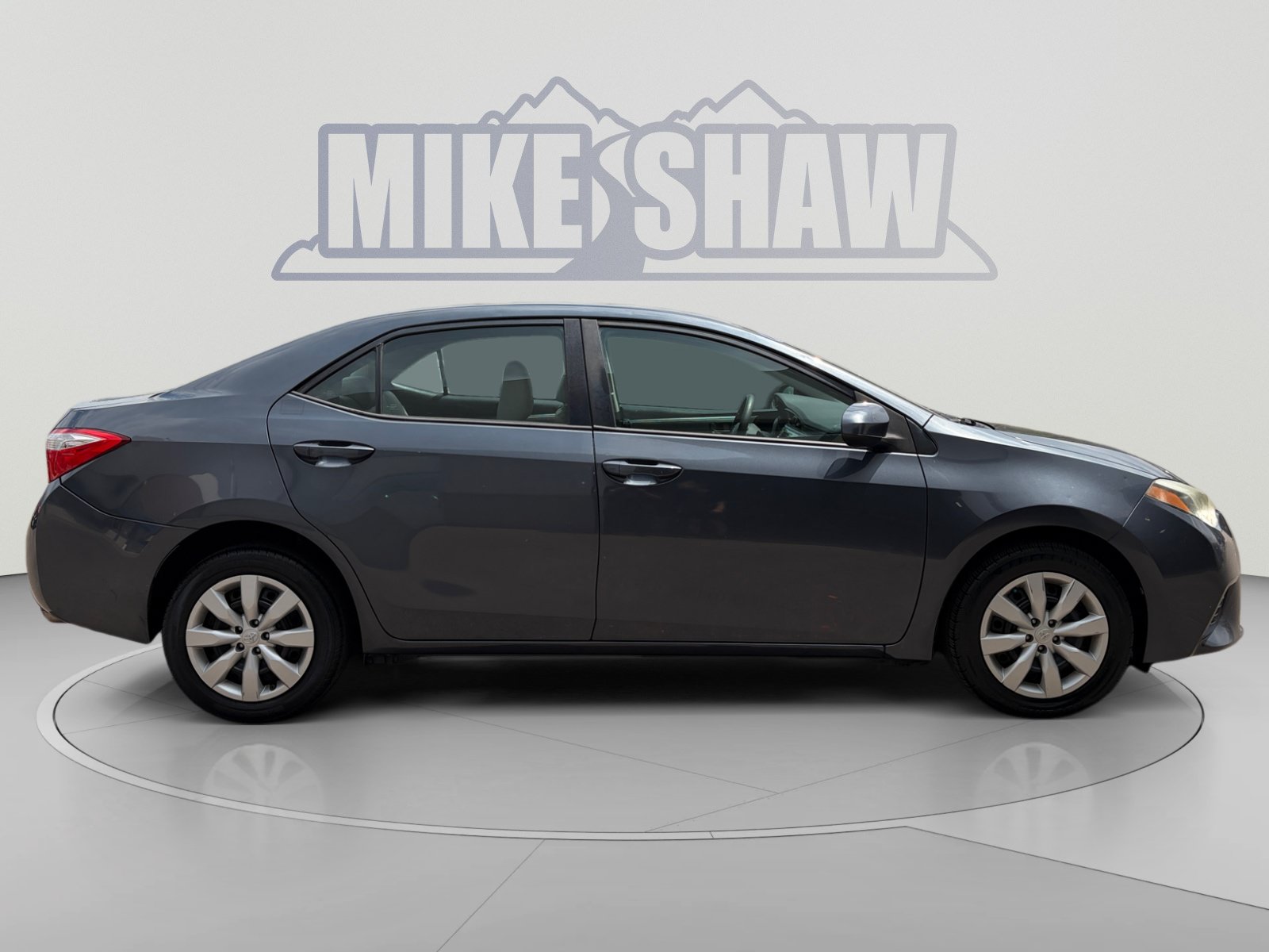 Used 2016 Toyota Corolla LE FWD image 6