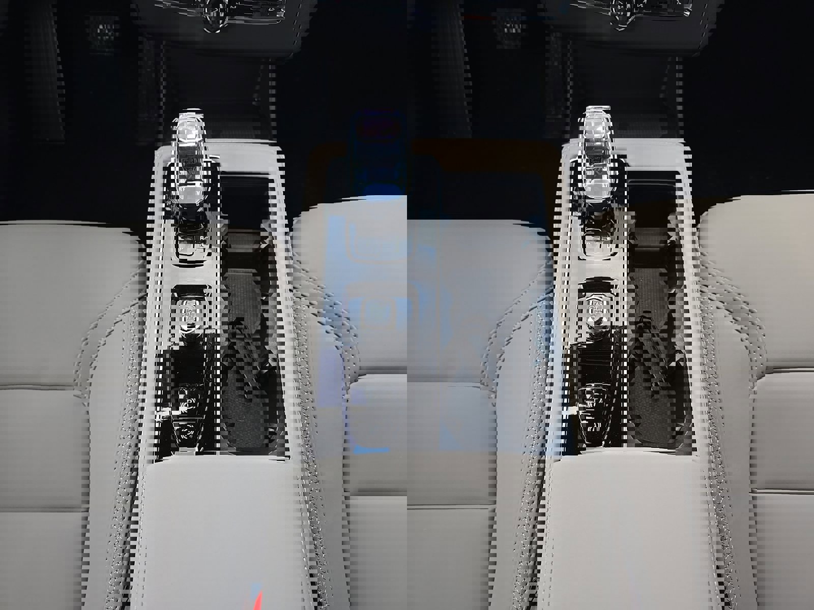 New 2026 Volvo XC90 T8 Plus w/ Protection Package image 20